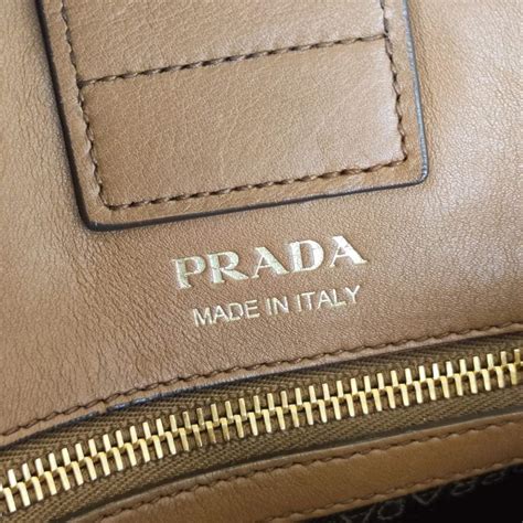 prada borsa bicolore 2017 2018 saldi|borse tracolla prada donna.